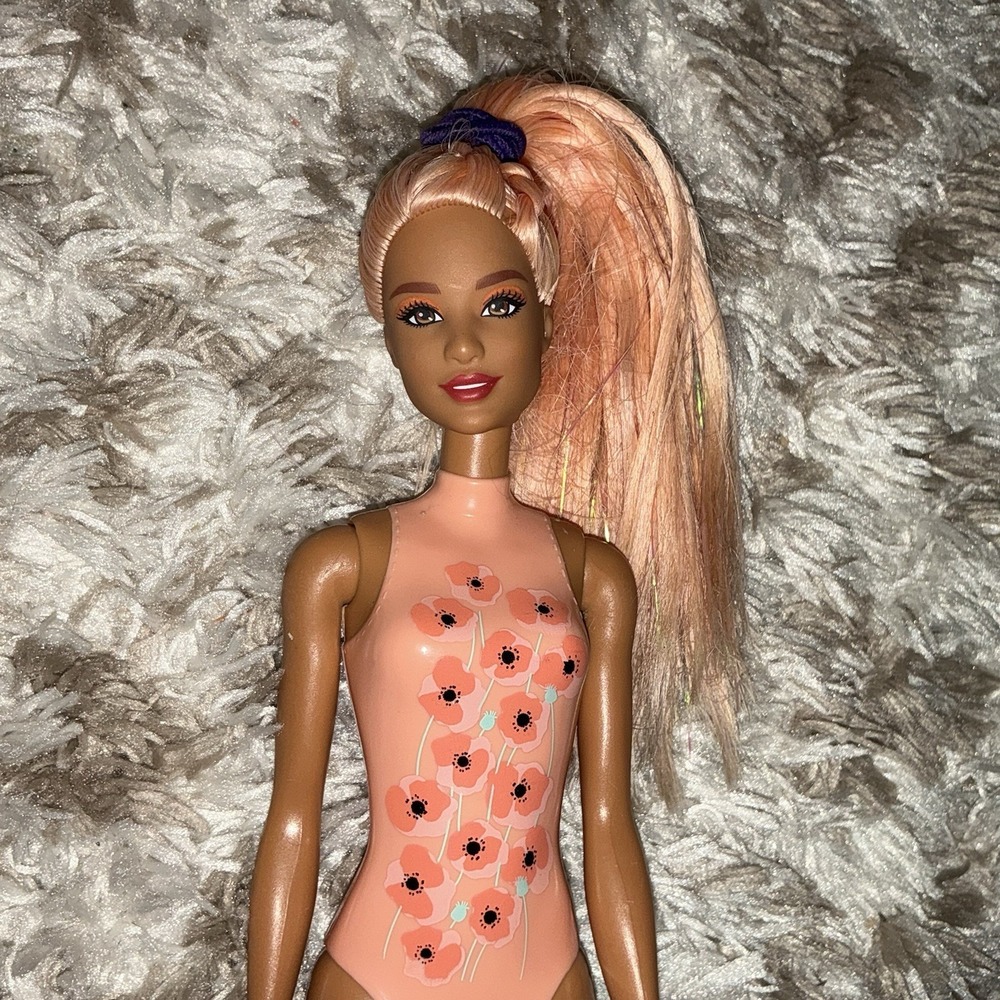 Barbie BEACH SUMMER Doll Peach Floral Swimsuit ‎ Mattel